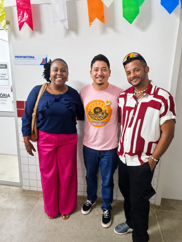 Cada encontro é uma oportunidade de semear conhecimento e colher transformação. Com Prof. Washington